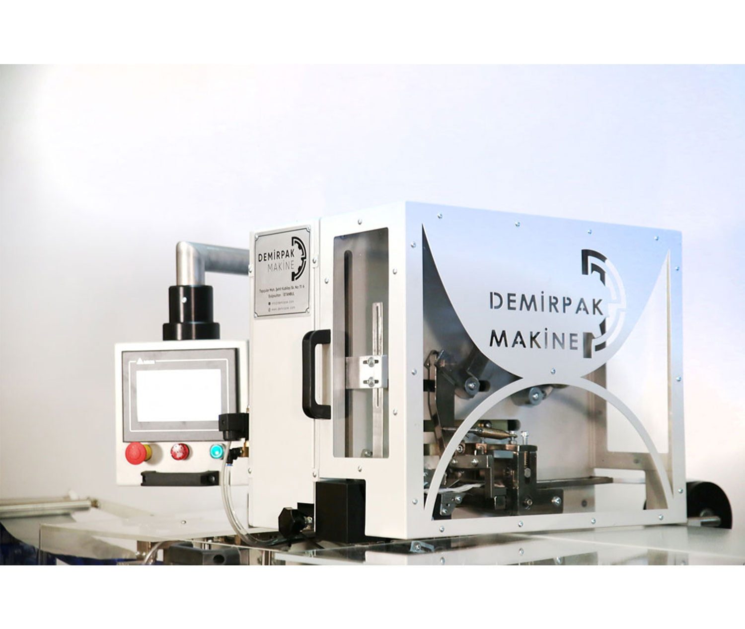 tekli-islak-mendil-makinesi-kuyruklu-6